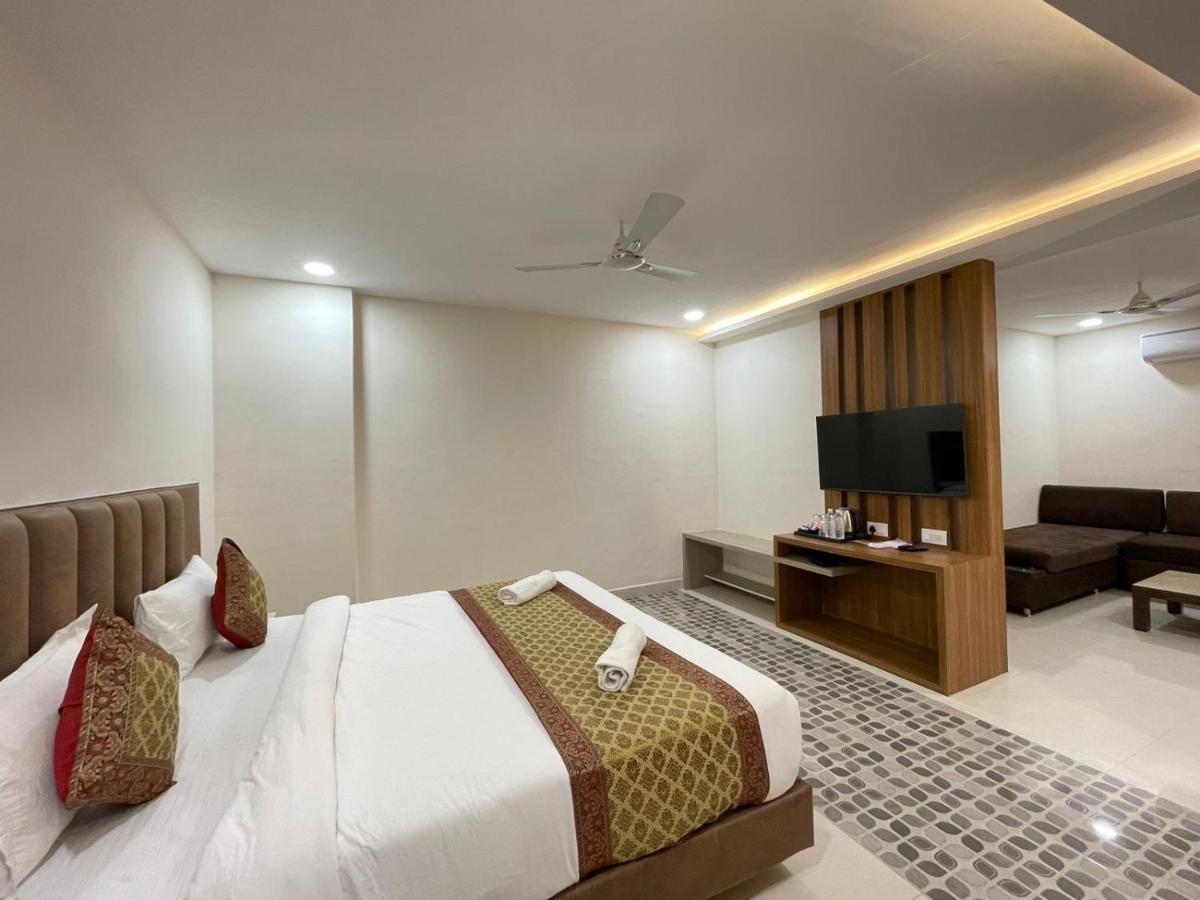 Hotel Santoor Varanasi Exterior foto