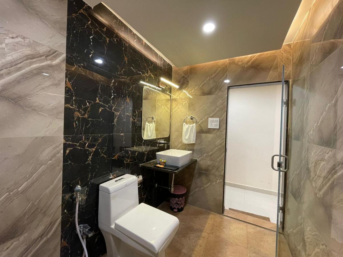 Hotel Santoor Varanasi Exterior foto