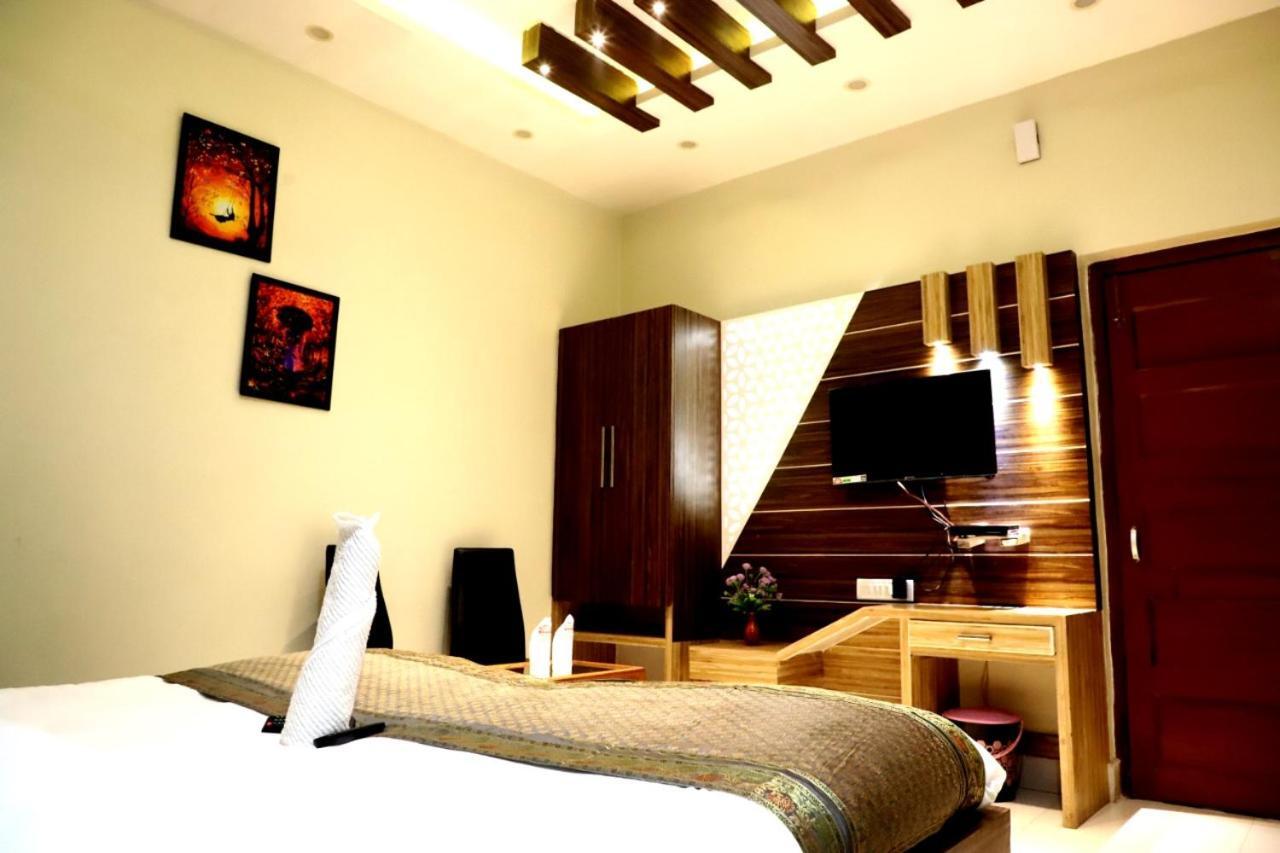Hotel Santoor Varanasi Exterior foto